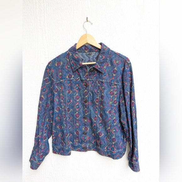Coldwater Creek Embroidered Jean Jacket Lightweight Boho Denim Size Medium - Picture 1 of 4